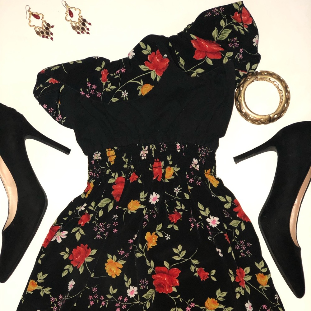 Floral one shoulder dress, Medium